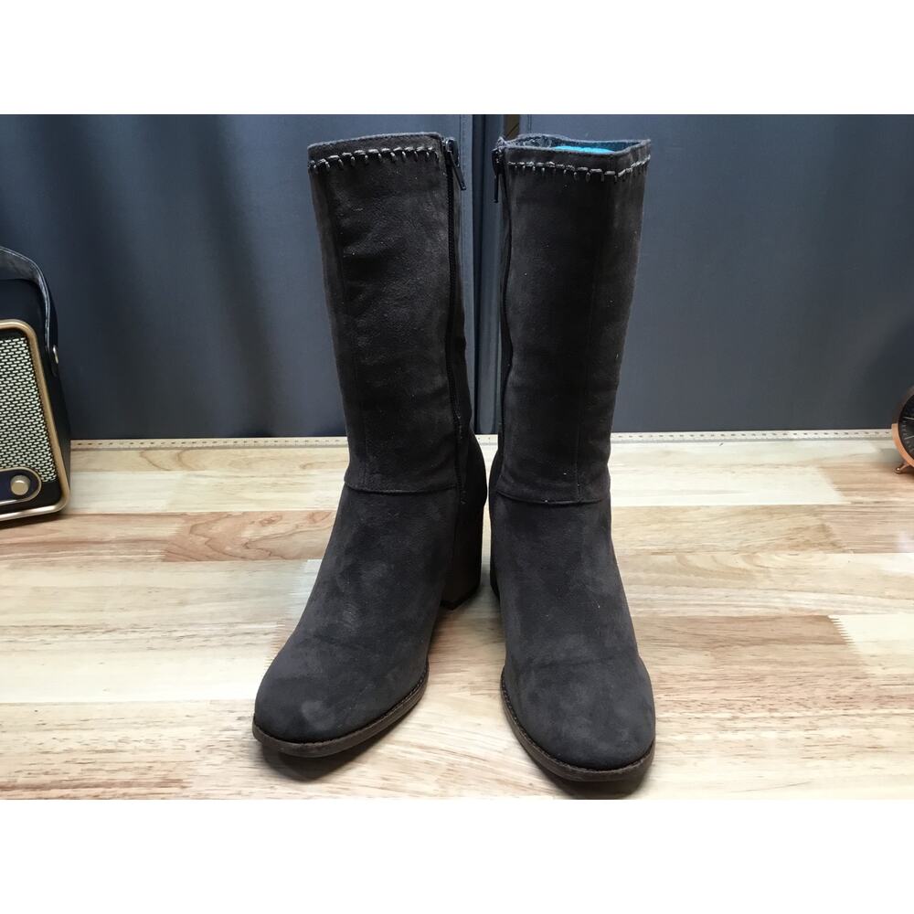 Junction Women's 6.5 Women's Brown Suede Block Heel Mid-Calf Zipper Boots